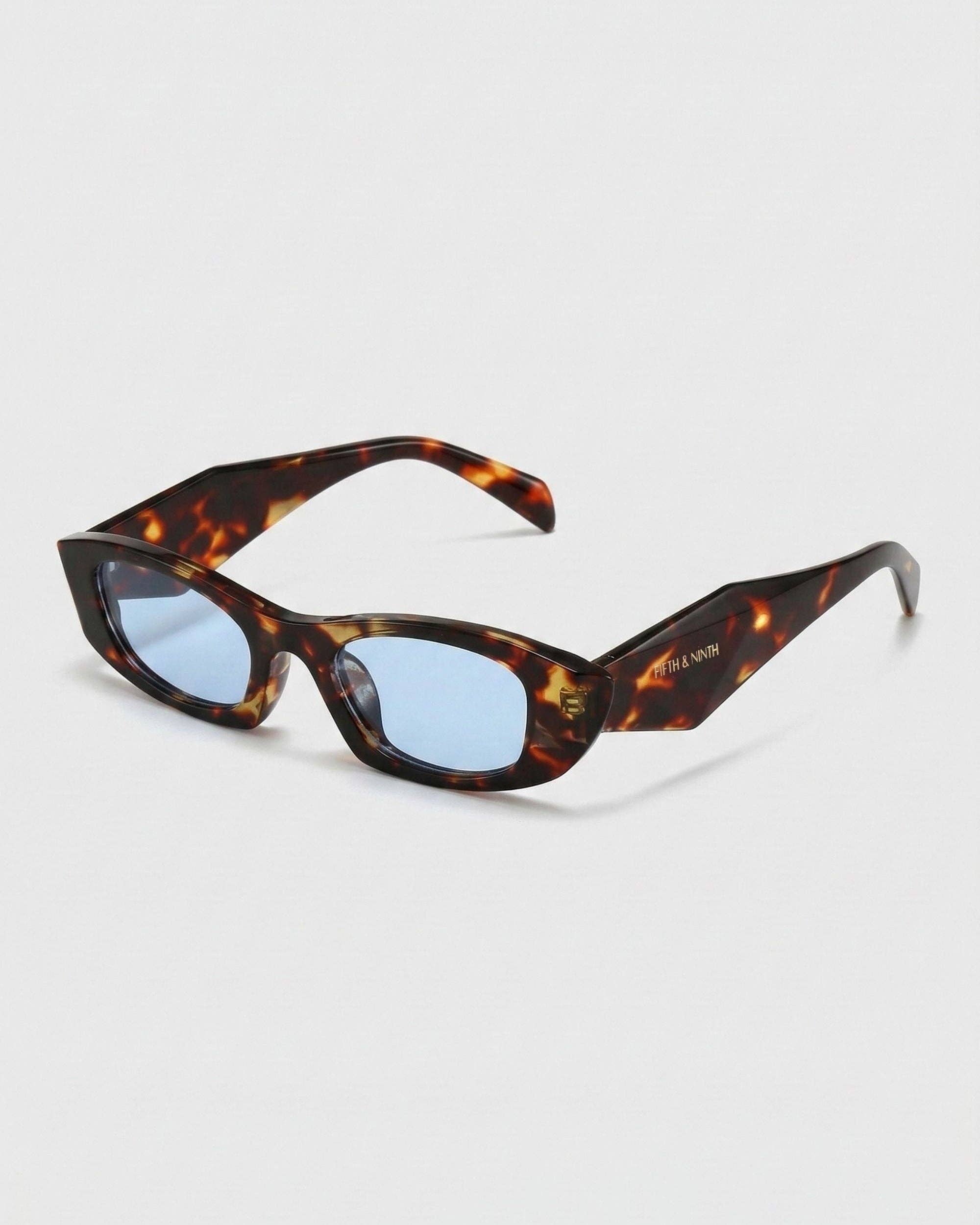 Gia: Torte / Polarized + 100% UV Protection