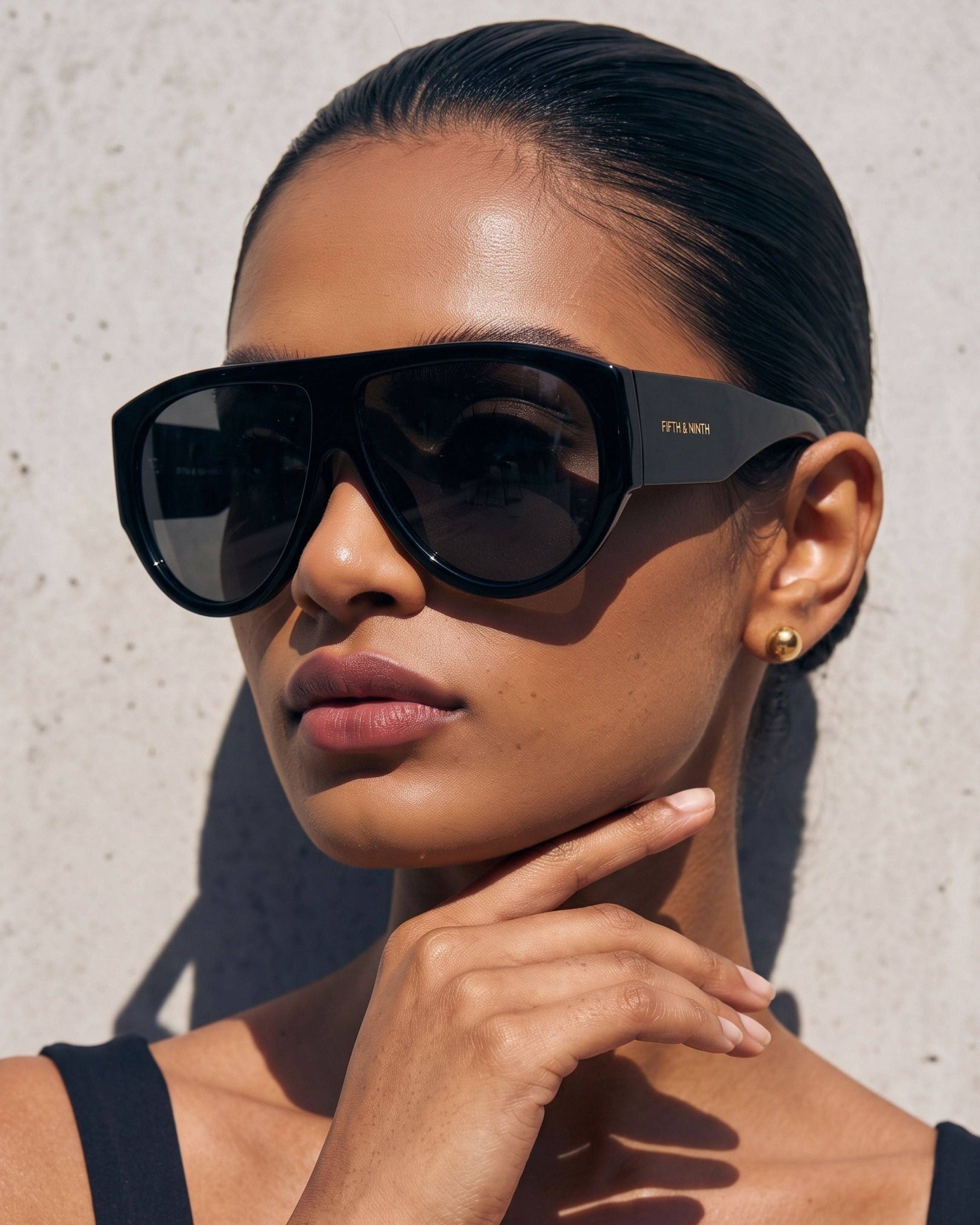 Naomi: Black / Polarized + 100% UV Protection
