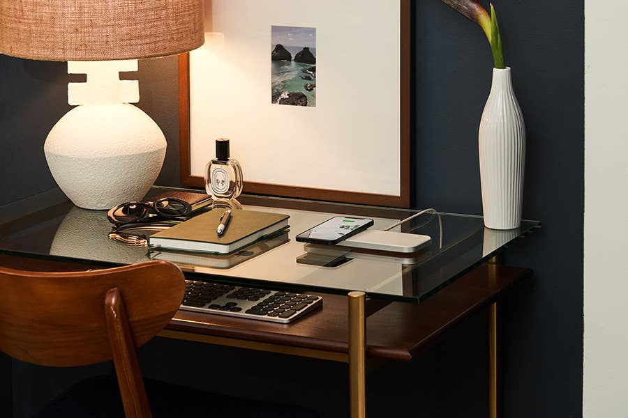 CATCH:2 - Classics Leather Wireless Charger - Dual Charging: Saddle