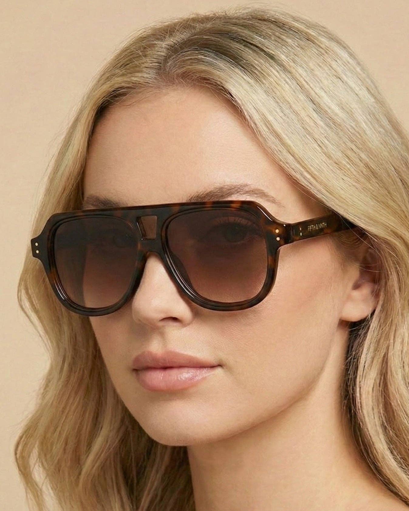 FIFTH & NINTH Ender: Torte/Brown Sunglasses