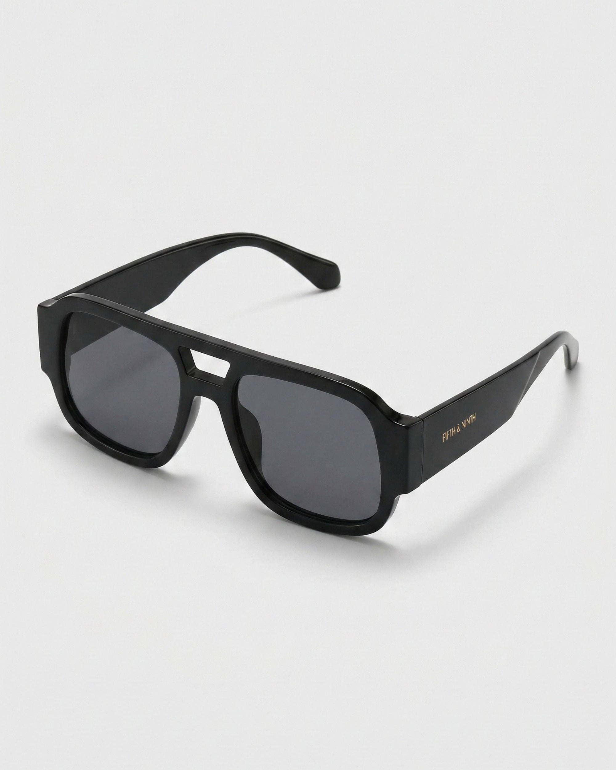 Moxie: Torte/Blue / Polarized + 100% UV Protection
