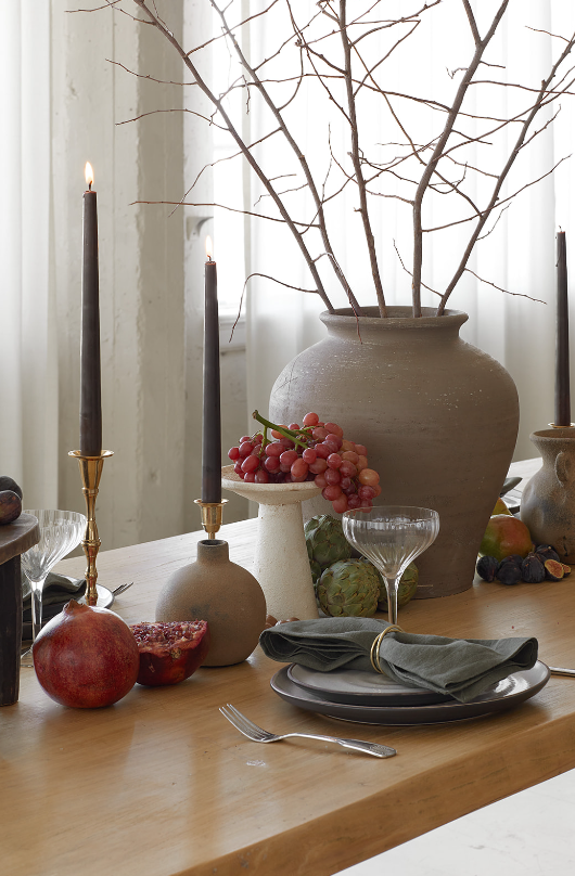 Santiago Vase, Taupe