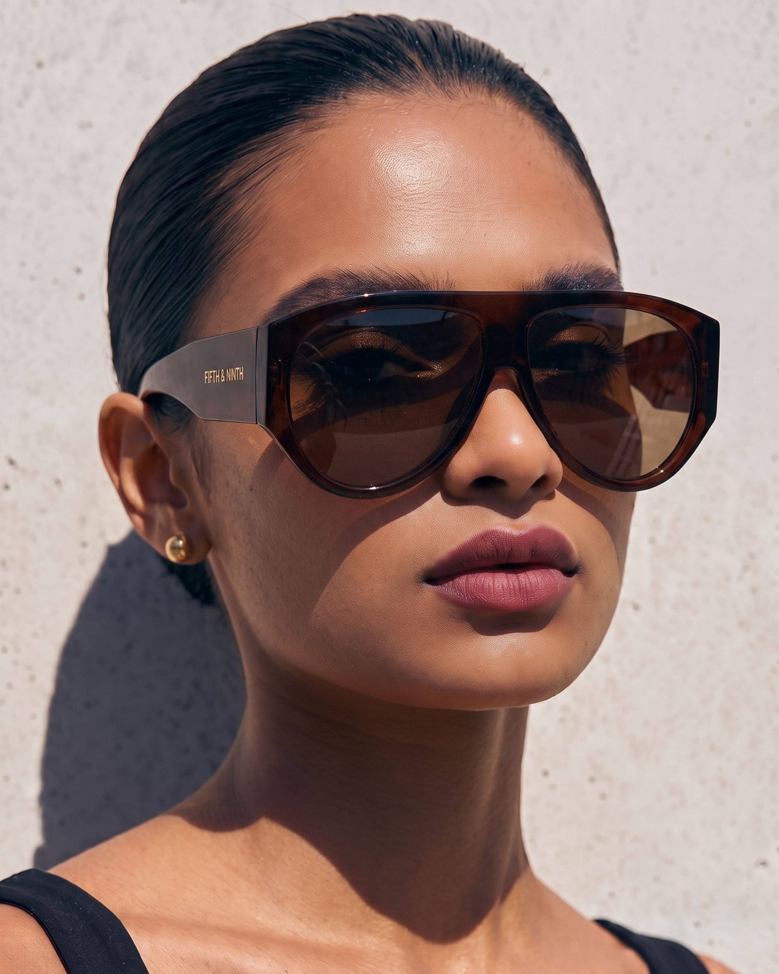 Naomi: Black / Polarized + 100% UV Protection