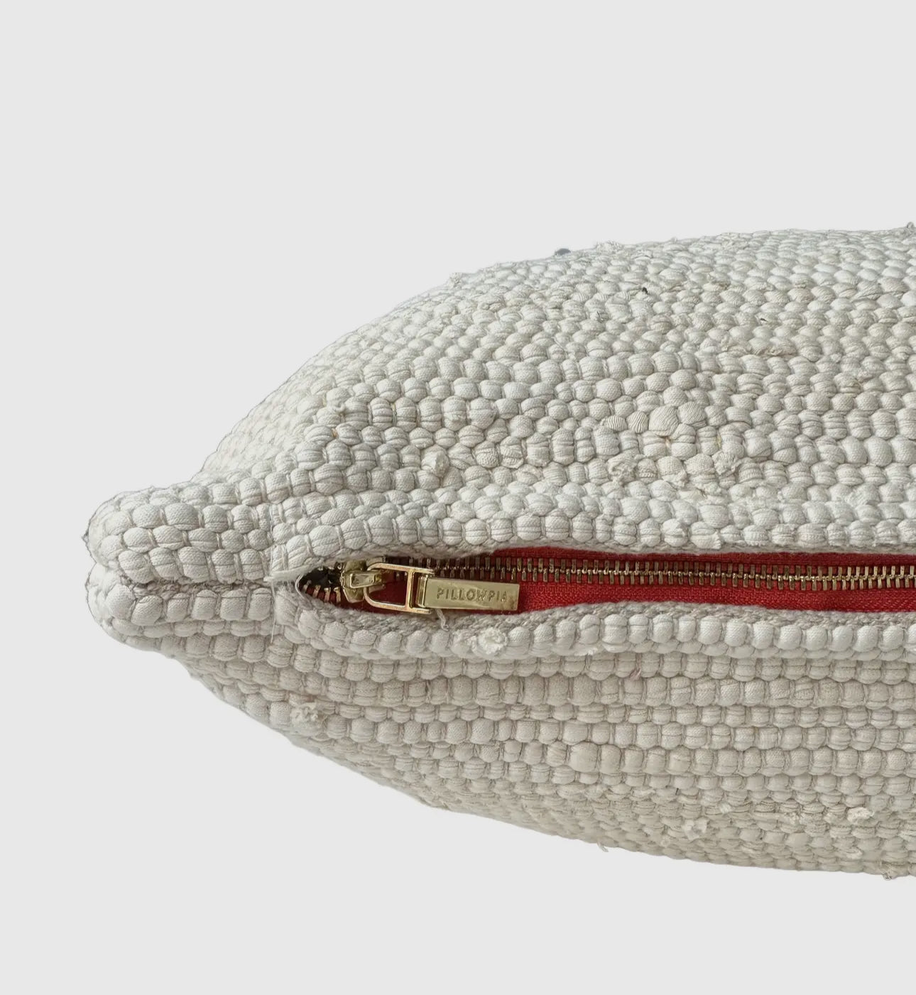 PILLOWPIA Marguerite Pillow Cream