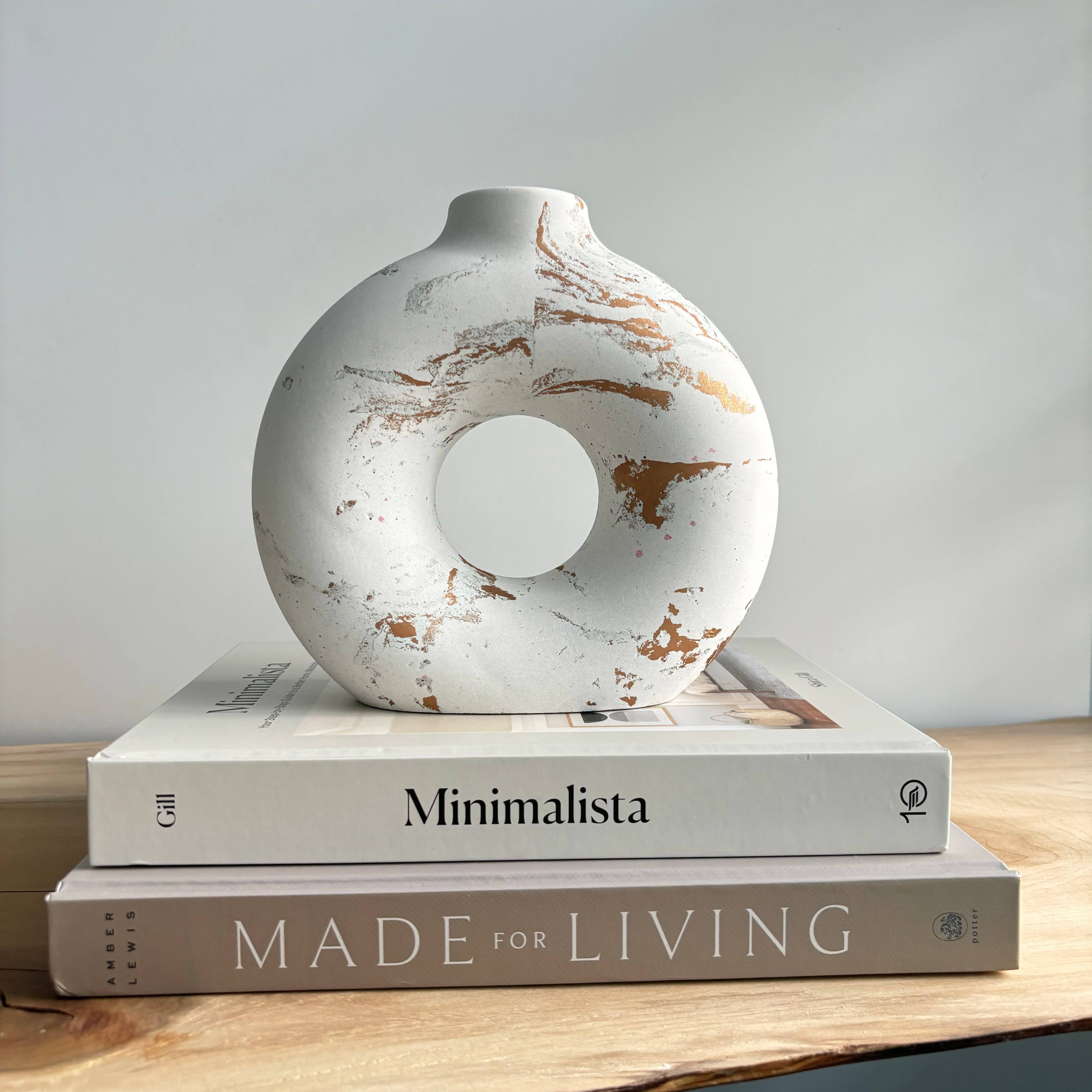 Donut Concrete Vase | Circular Hollow Vase: White & Gold