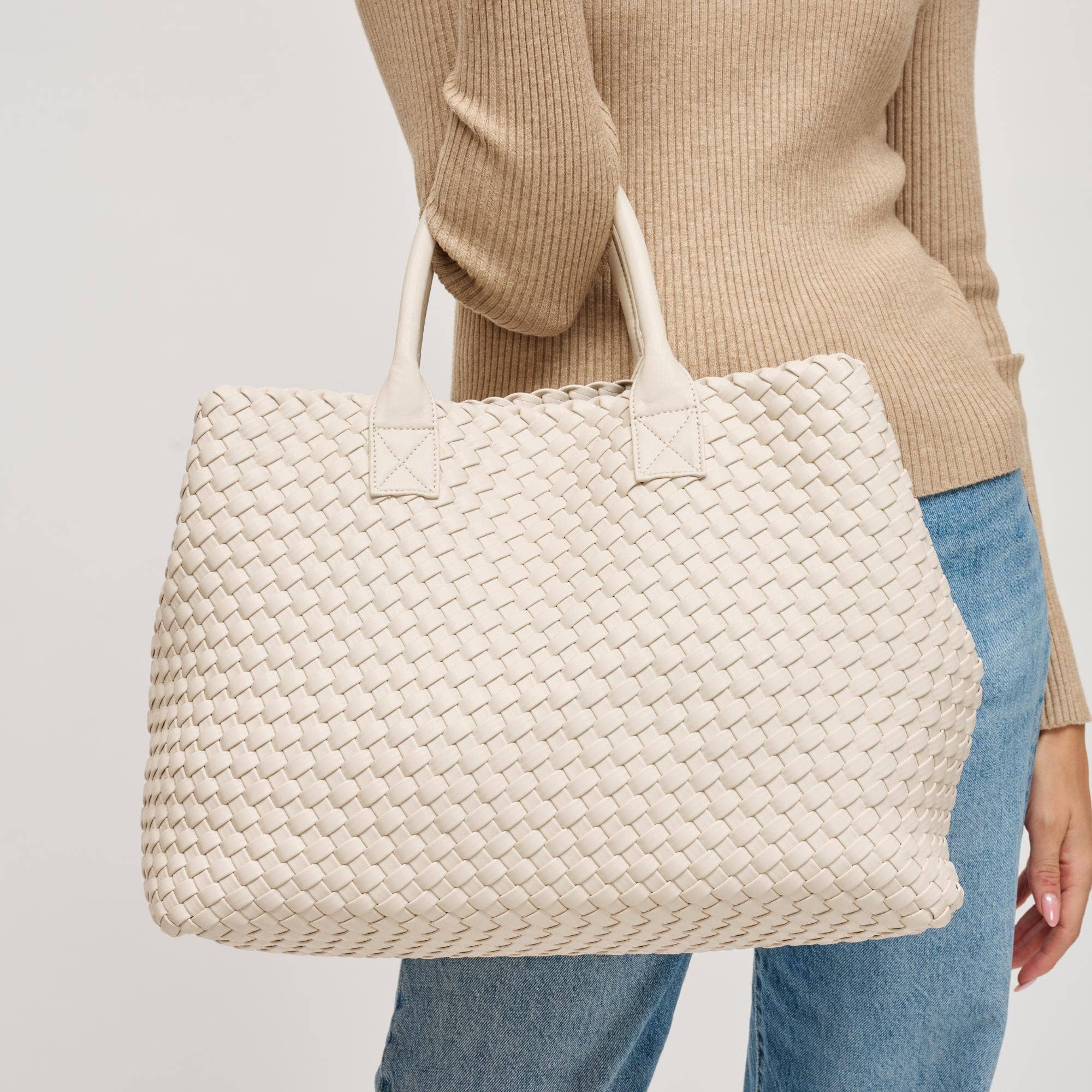 Ithaca Woven Vegan Leather Tote: Black
