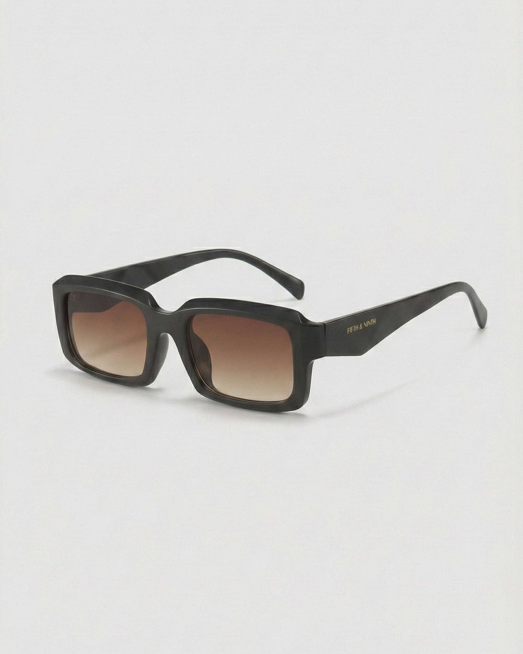 Danni Polarized Sunglasses: Brown