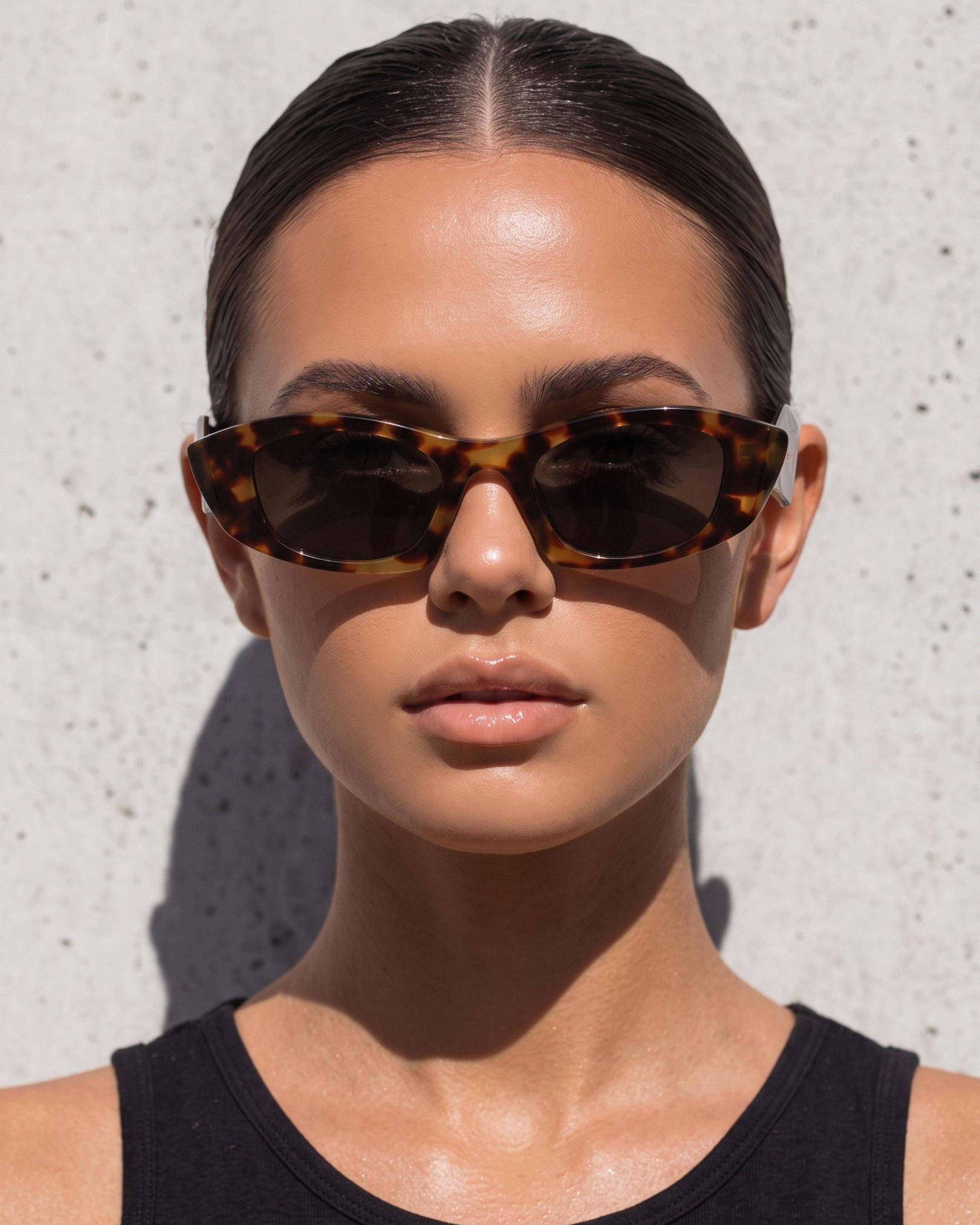 Gia: Torte / Polarized + 100% UV Protection
