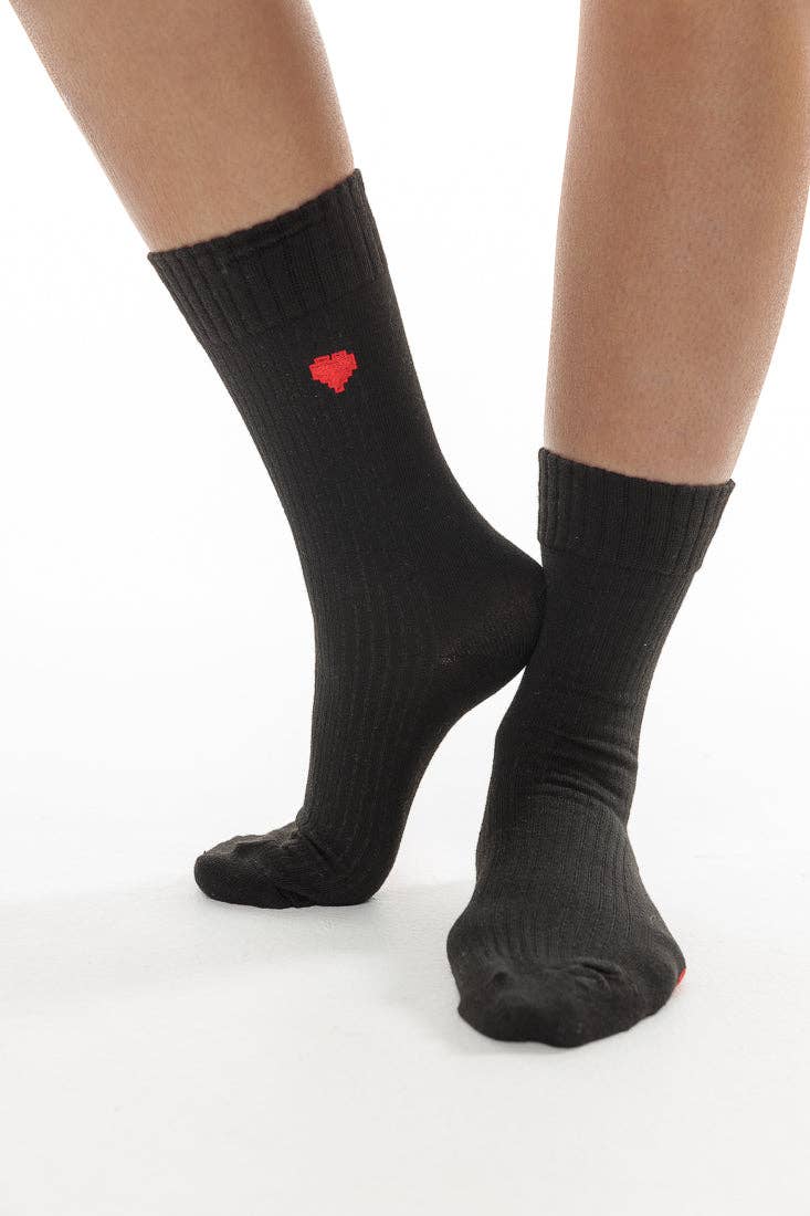 LIGHT EMBROIDERED HEART SOCKS: Black