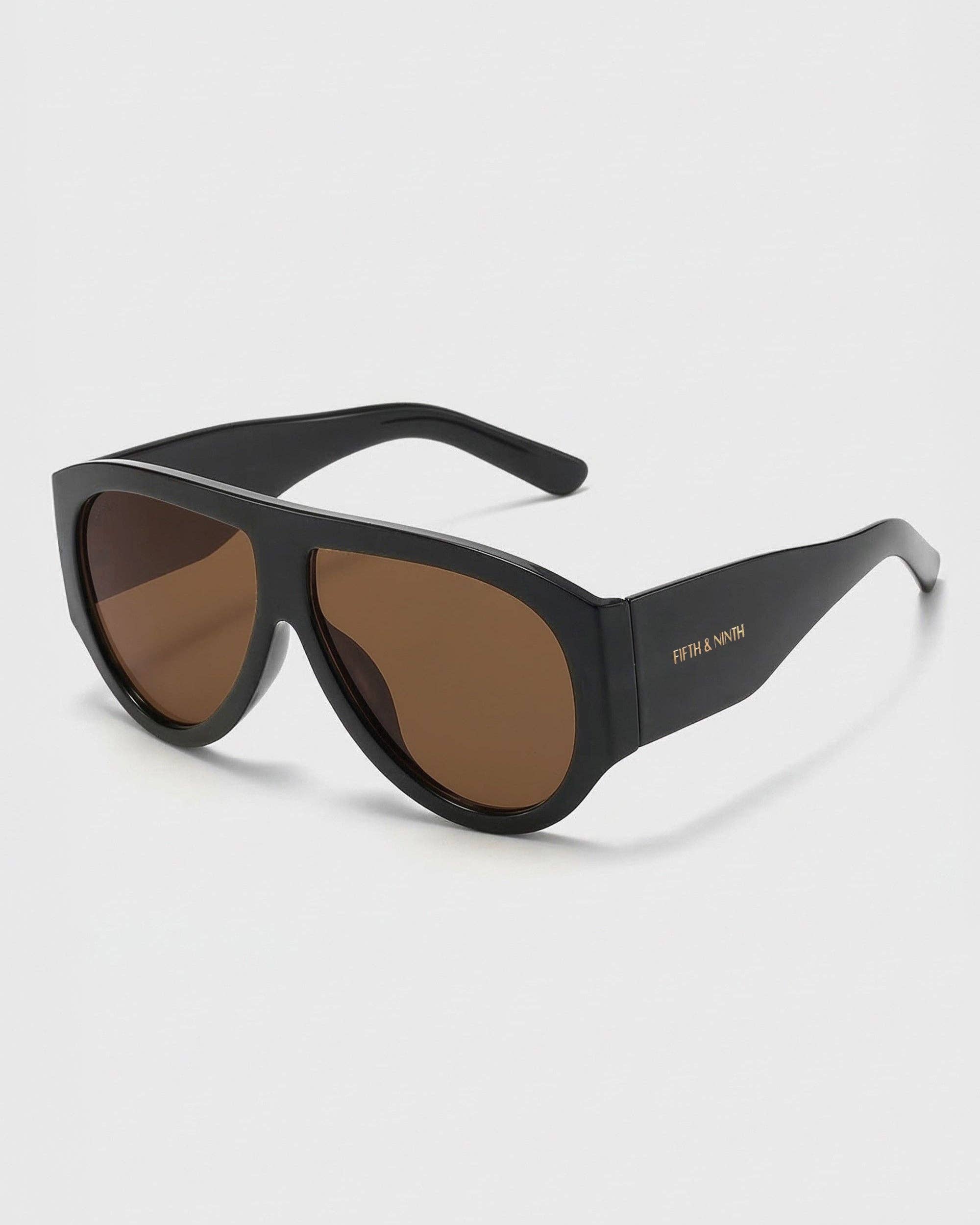 Naomi: Black / Polarized + 100% UV Protection