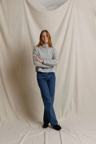 *PREORDER* PERFECT WHITE TEE Arden
French Terry Mock Neck Sweatshirt