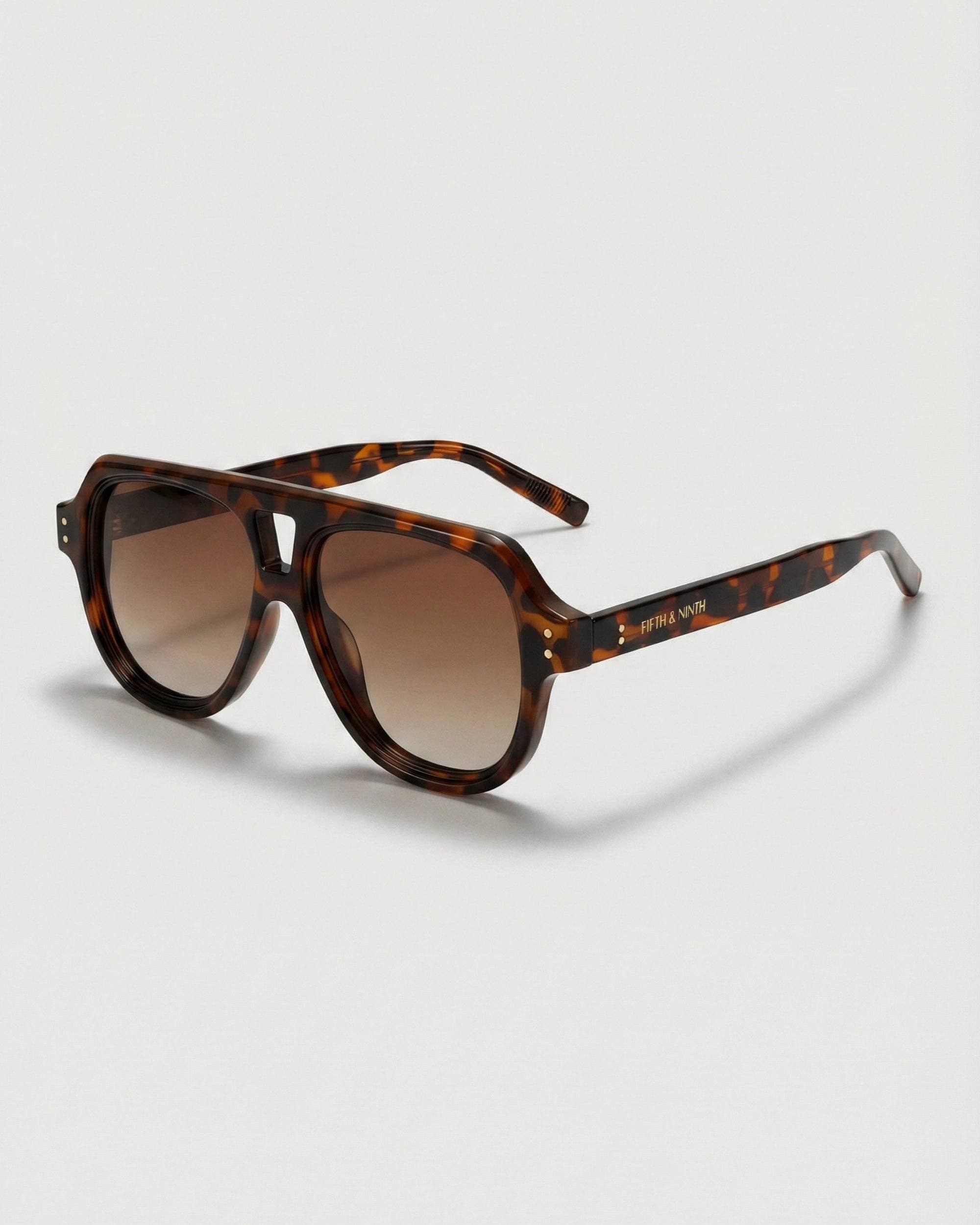 FIFTH & NINTH Ender: Torte/Brown Sunglasses