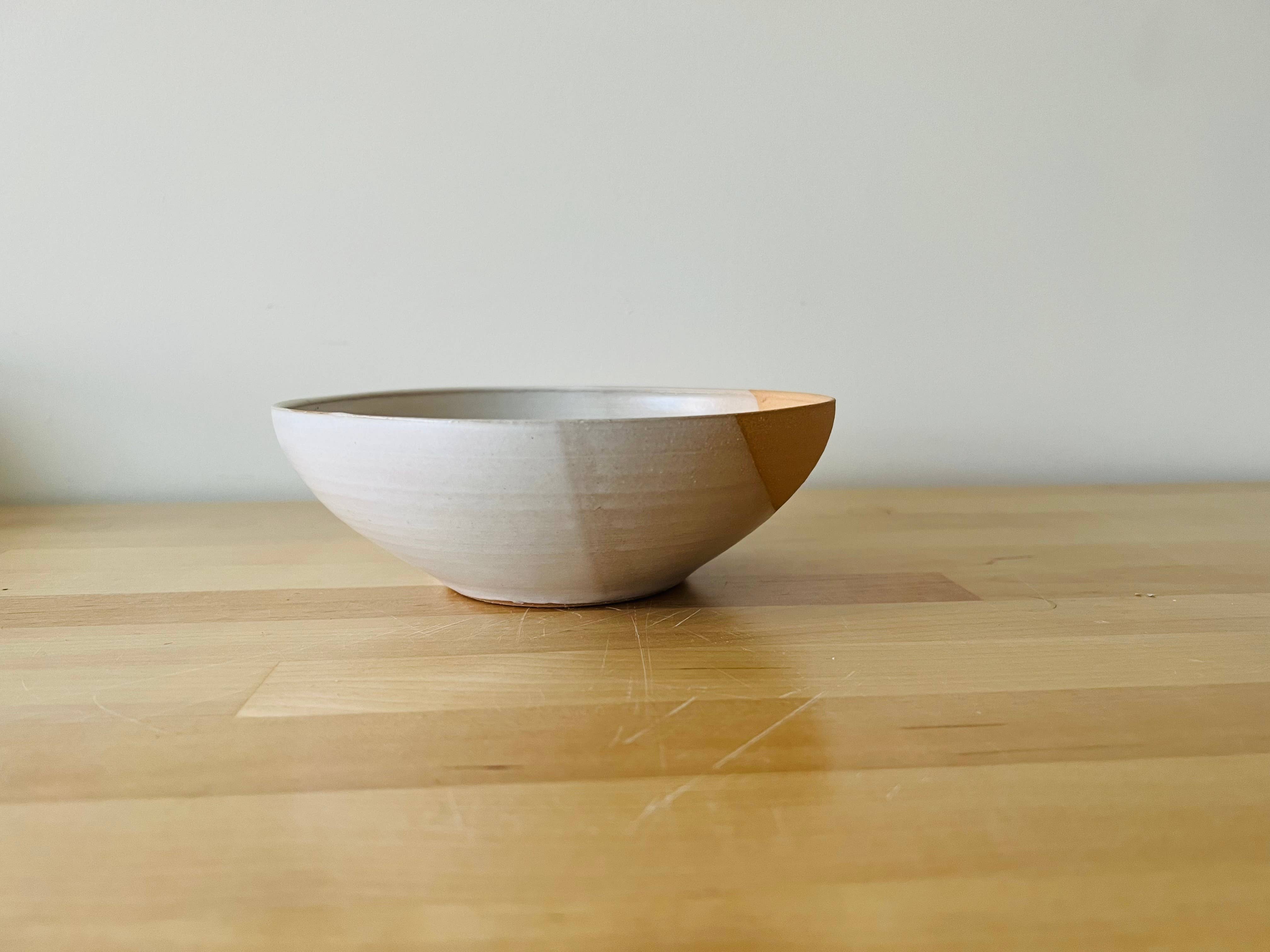 Hands on Ceramics Angle-Dipped Bowl: Beige