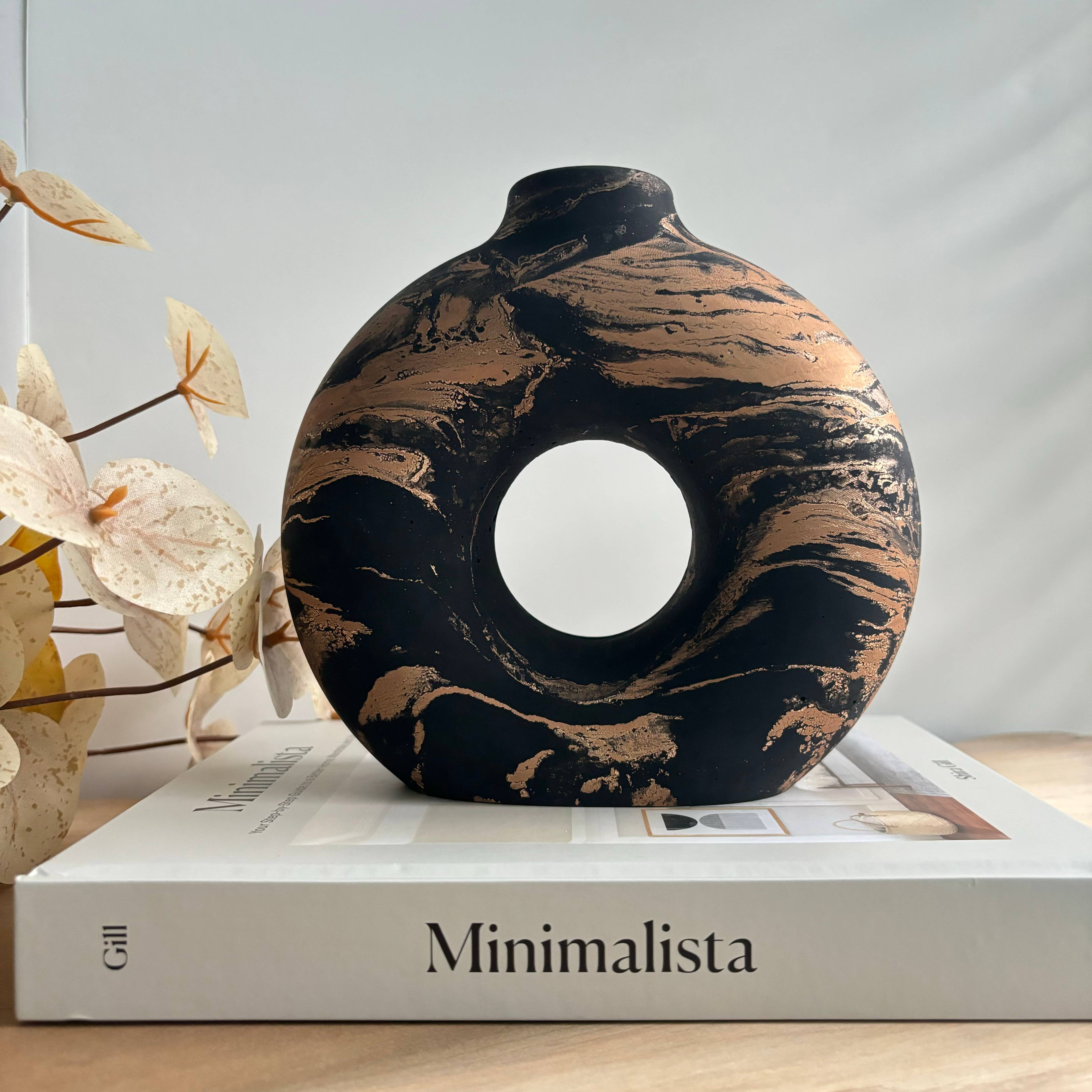 Donut Concrete Vase | Circular Hollow Vase: White & Gold