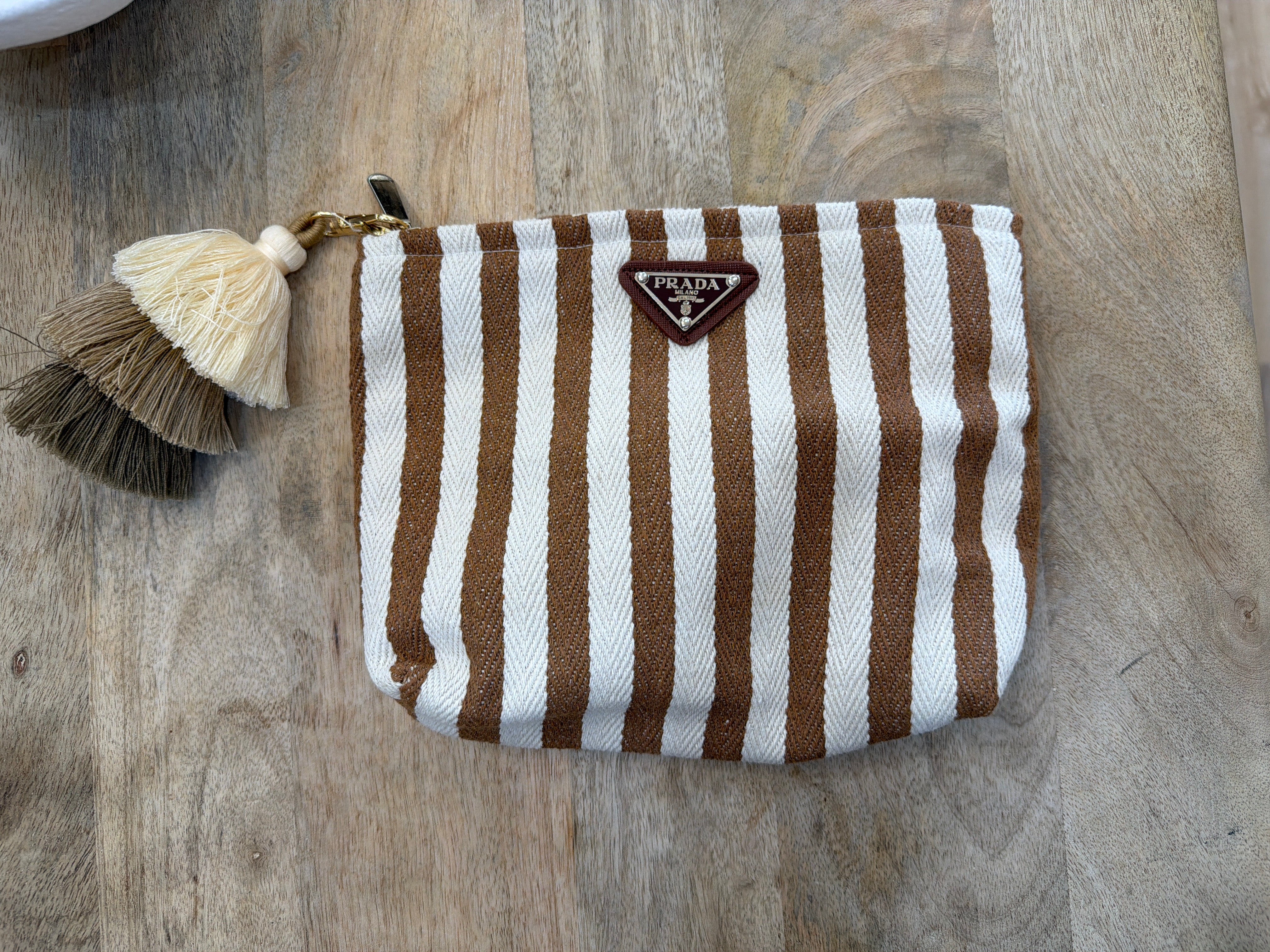 BUYTHEBAGG Prada B/W Pouch