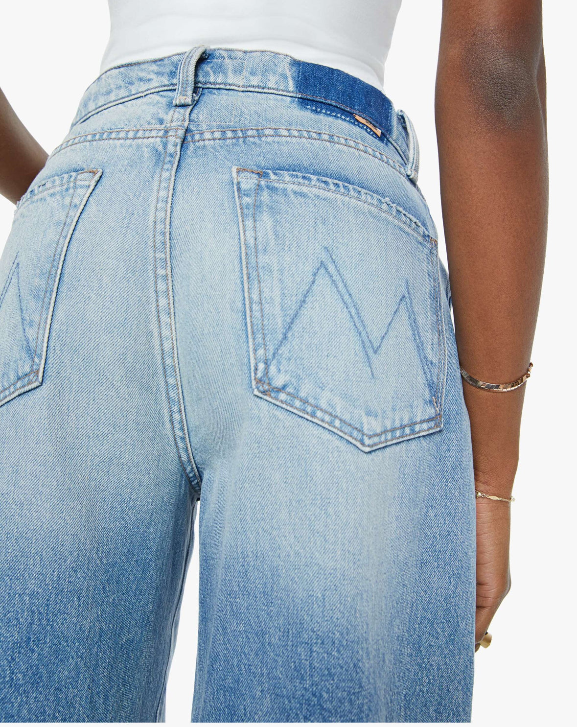 MOTHER - The Fangirl Button Skimp Cuff