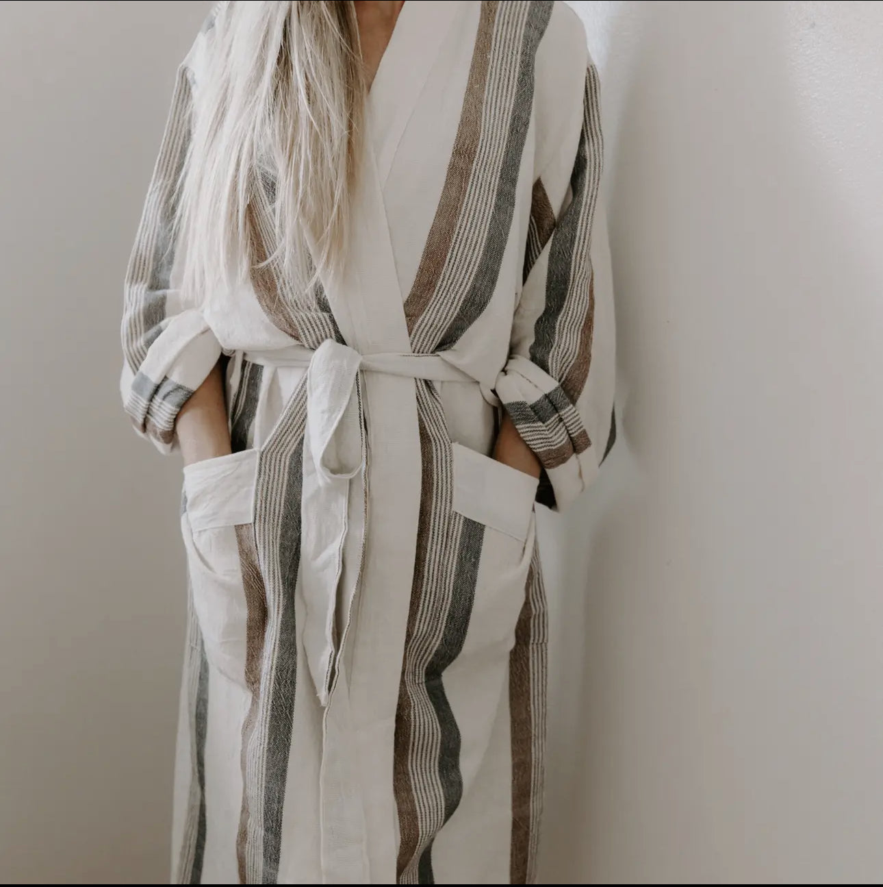 HOME & LOFT Brown Cream Nomad Long Bathrobe