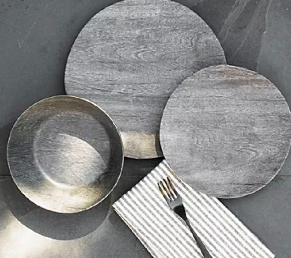 TARHONG Blackened Outdoor Medium Round Dinnerware (3)