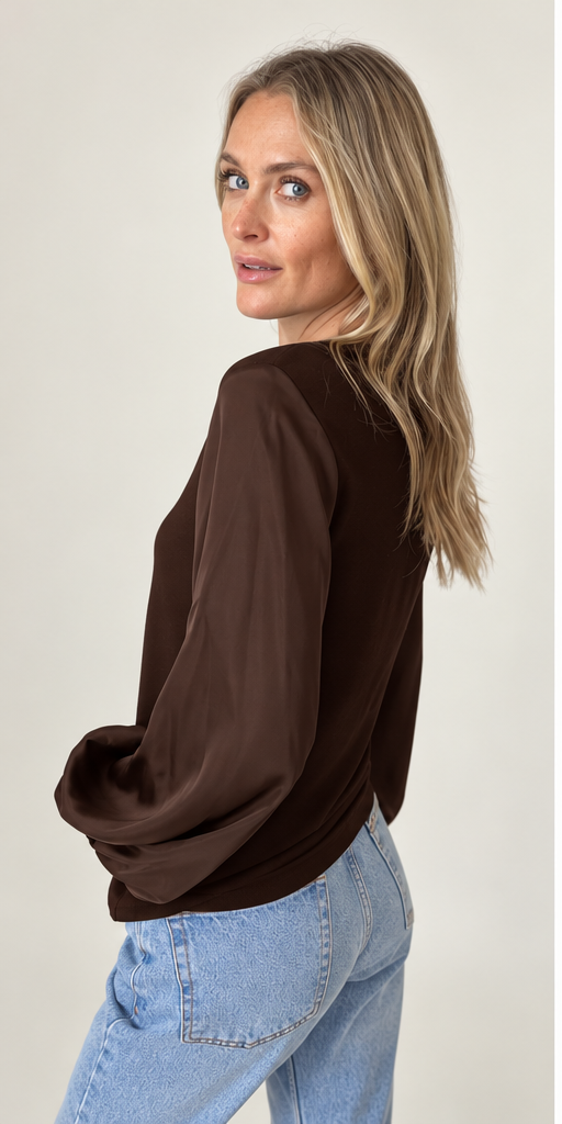 SIX/FIFTY Janie Ribbed Satin Sleeve Top