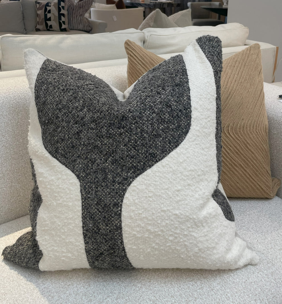 Vrug Mariel Pillow 24”