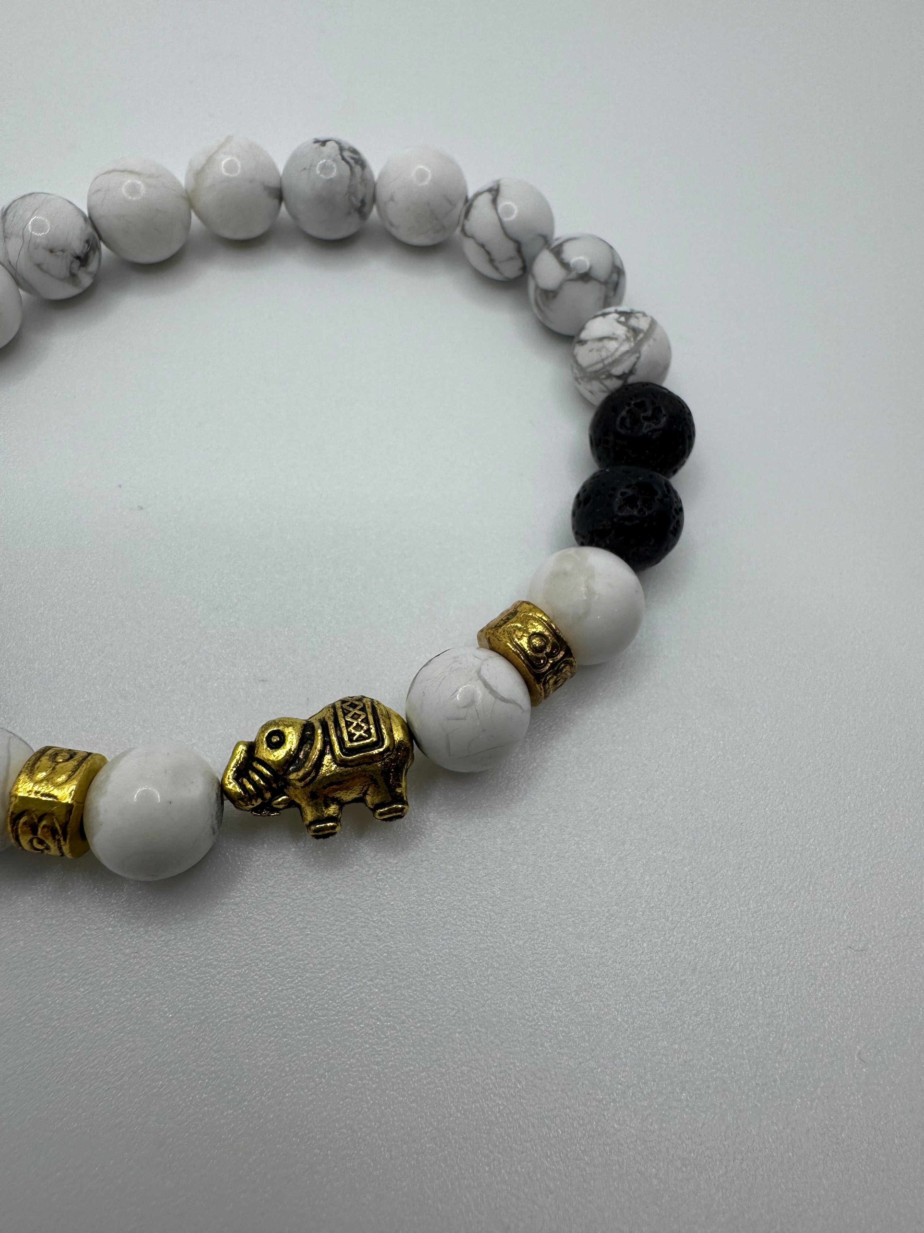 KRISTENS Sculpted Elephant Bead Bracelet