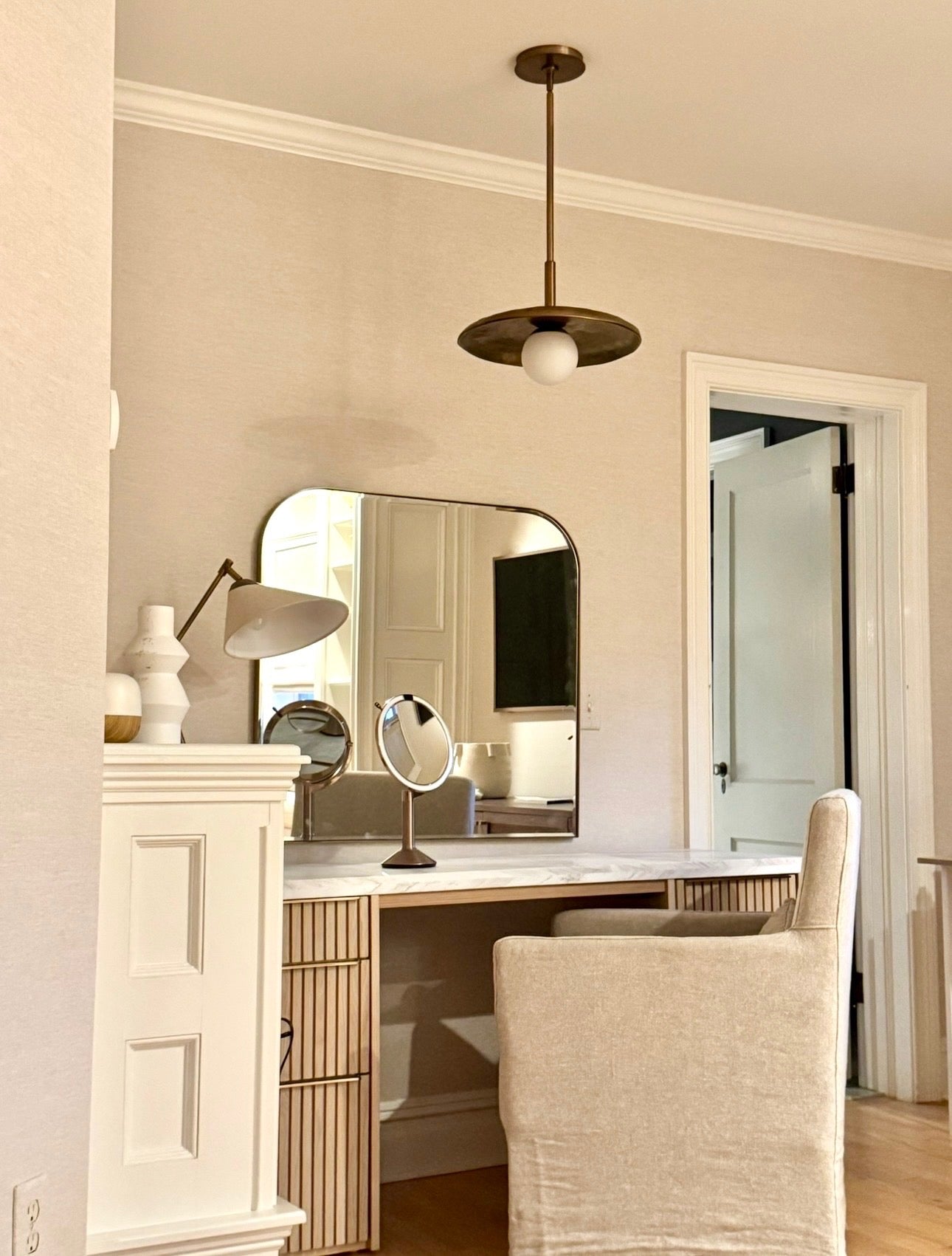 1 Hour Private Interior Services with Paige