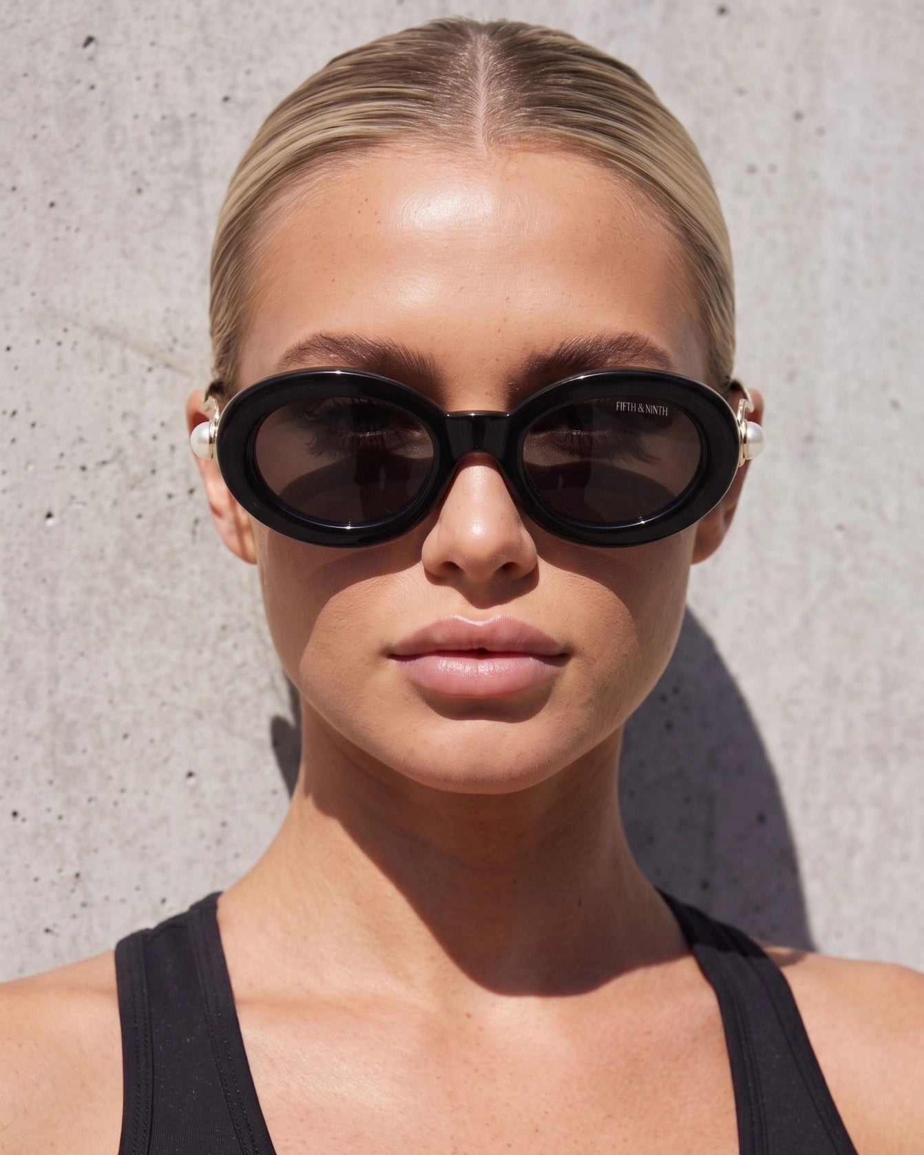 FIFTH & NINTH Arielle Sunglasses: Black + Polorized