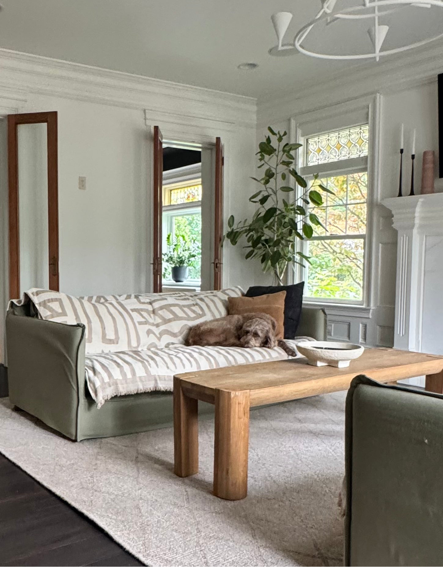 1 Hour Private Interior Services with Paige