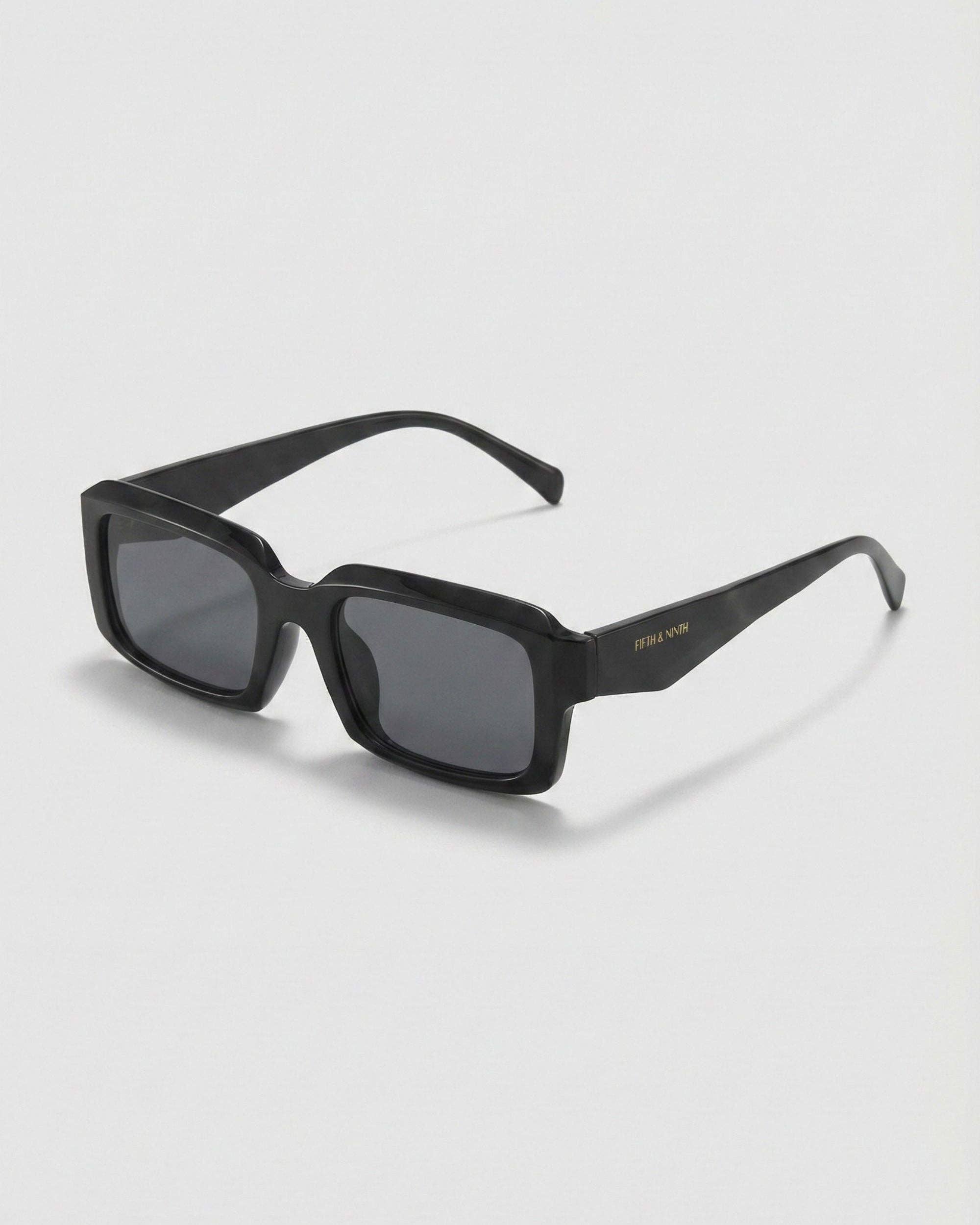 Danni Polarized Sunglasses: Brown