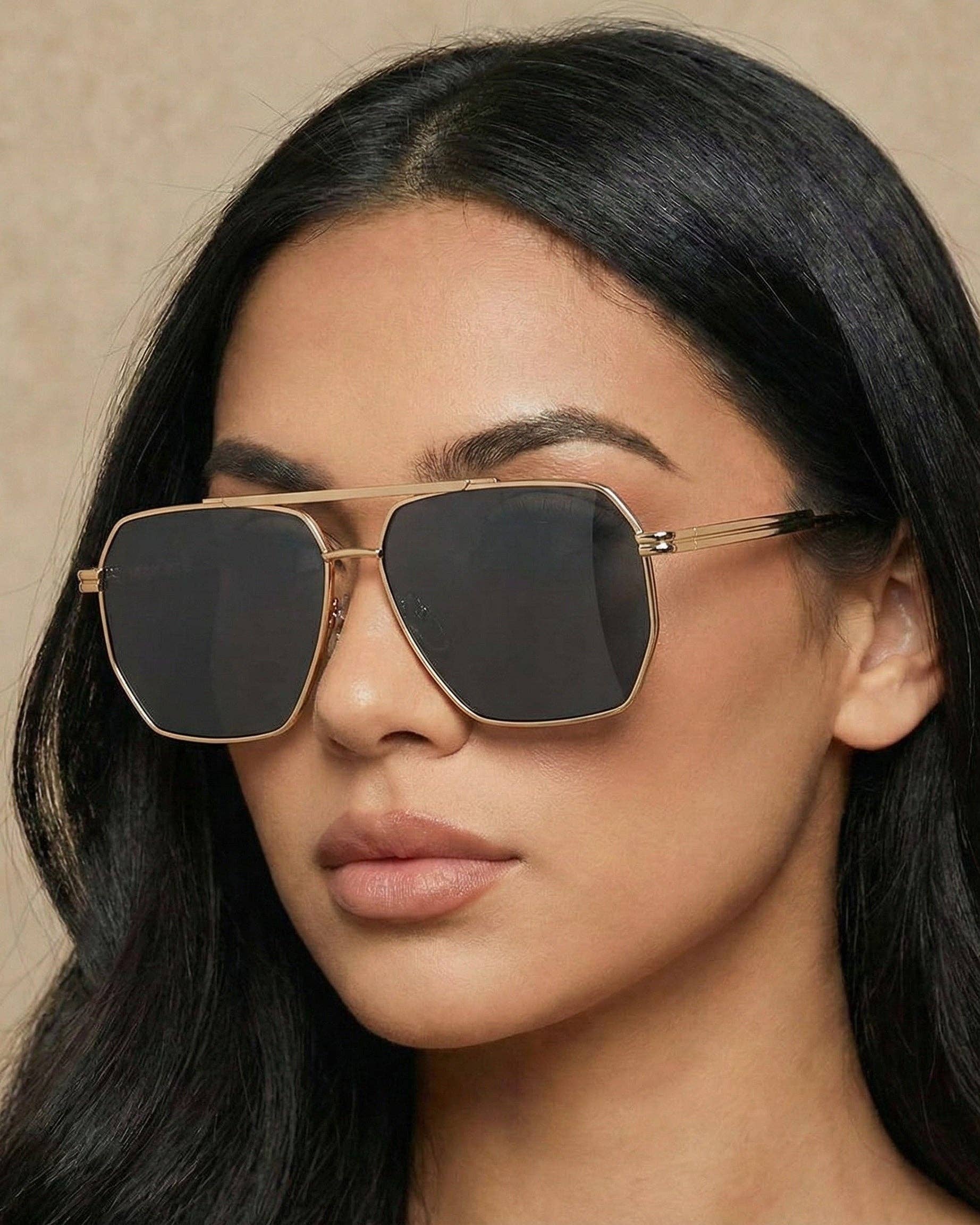Goldie: Brown/Gold