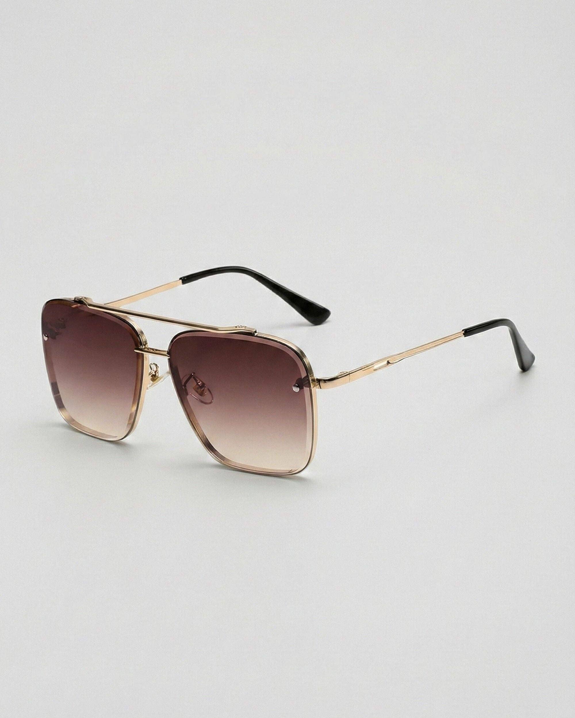 FIFTH & NINTH Memphis: Brown/Gold