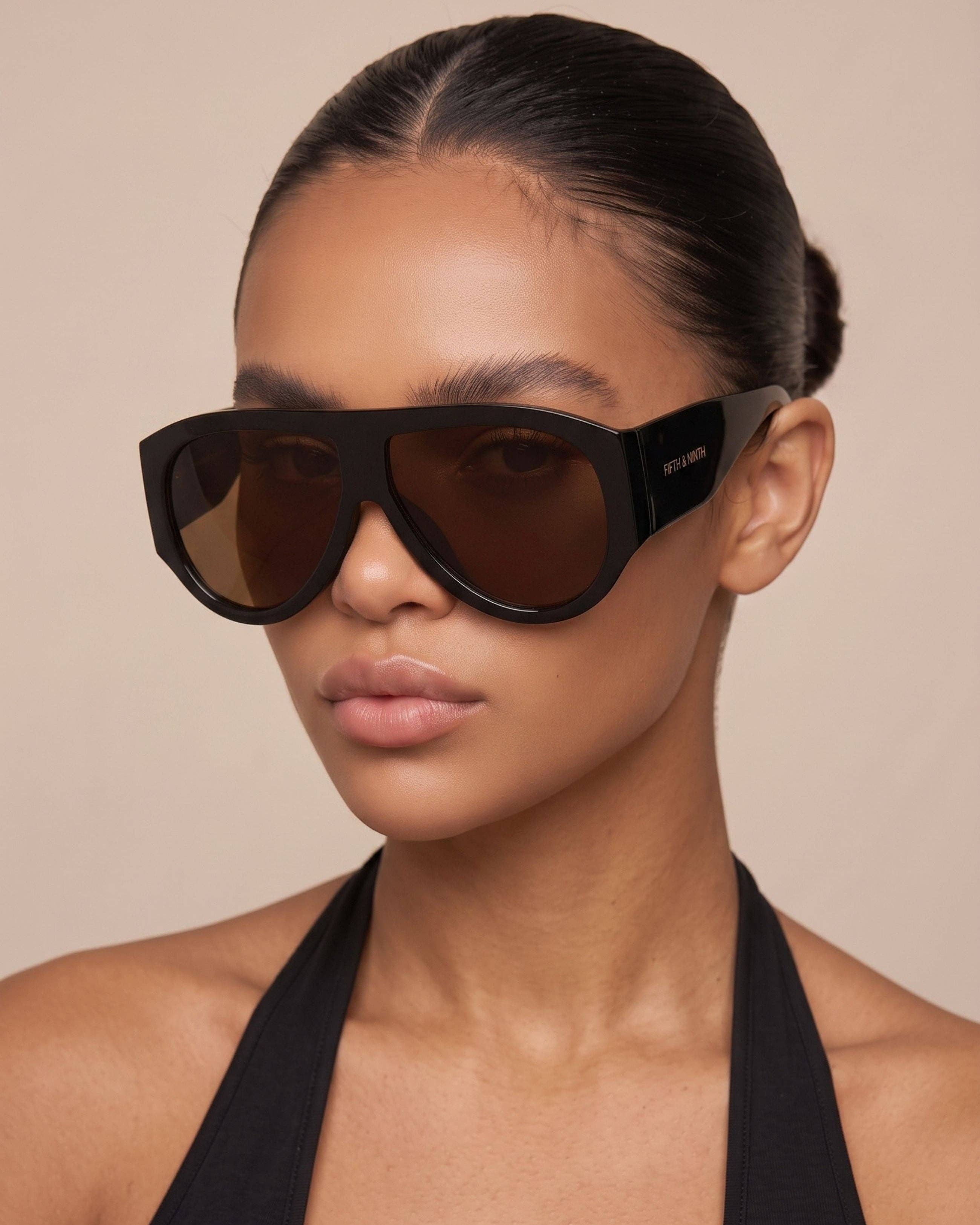 Naomi: Black / Polarized + 100% UV Protection