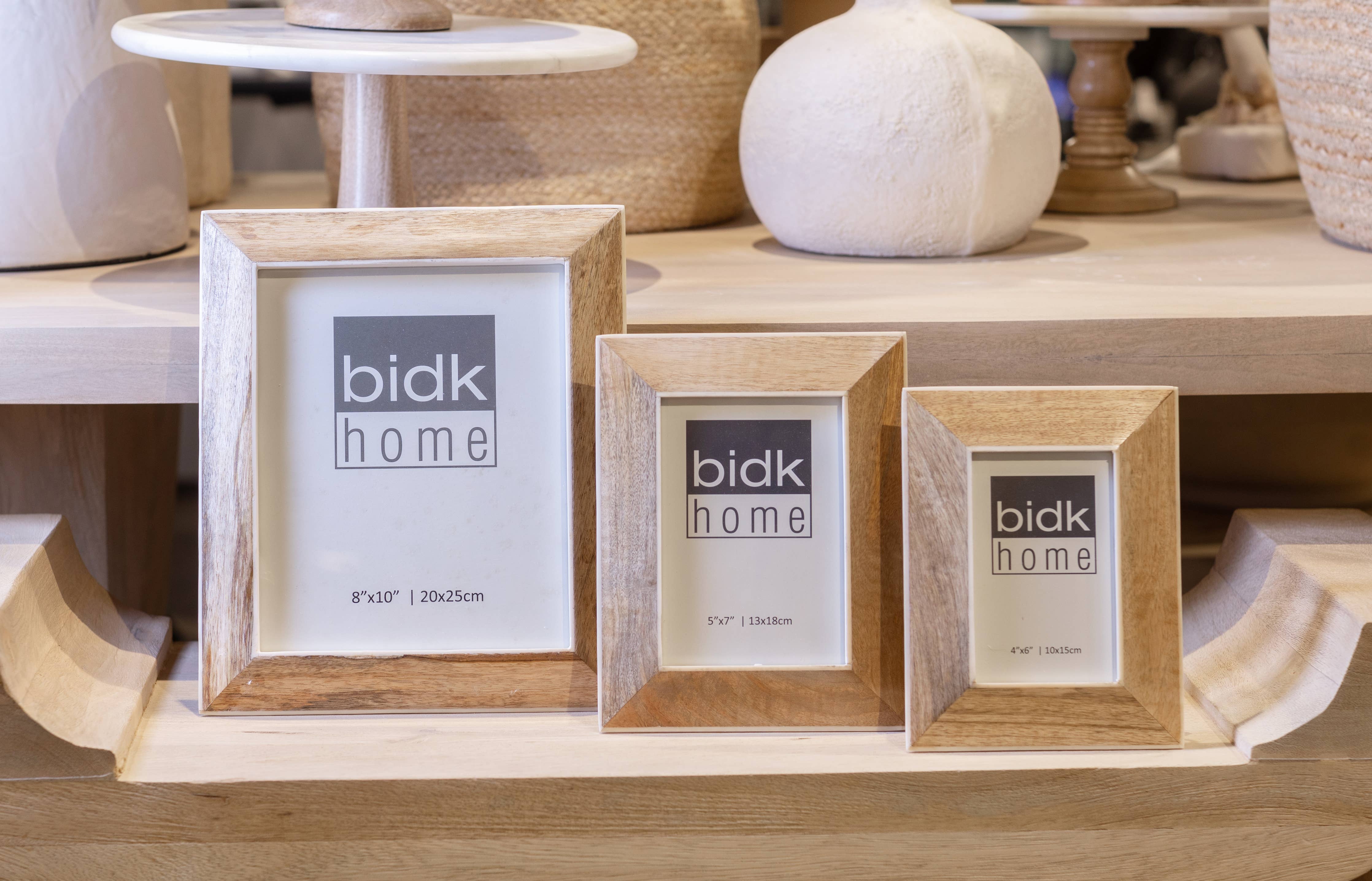 BIDK 4x6” Wood Picture Frame w/ White Resin Border: Lite Brown / MANGO WOOD