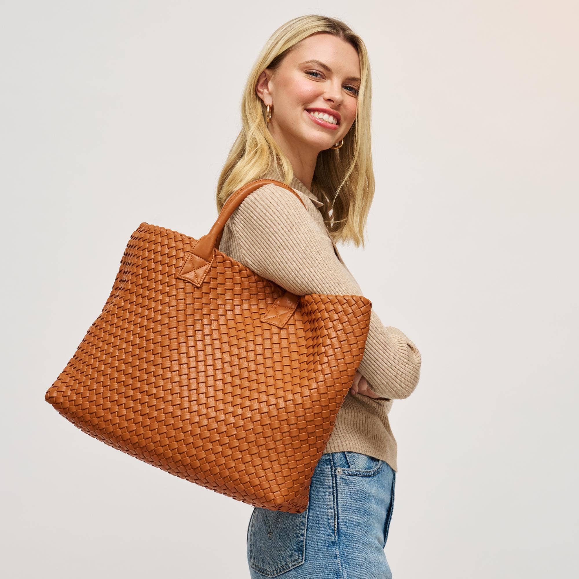 Ithaca Woven Vegan Leather Tote: Black