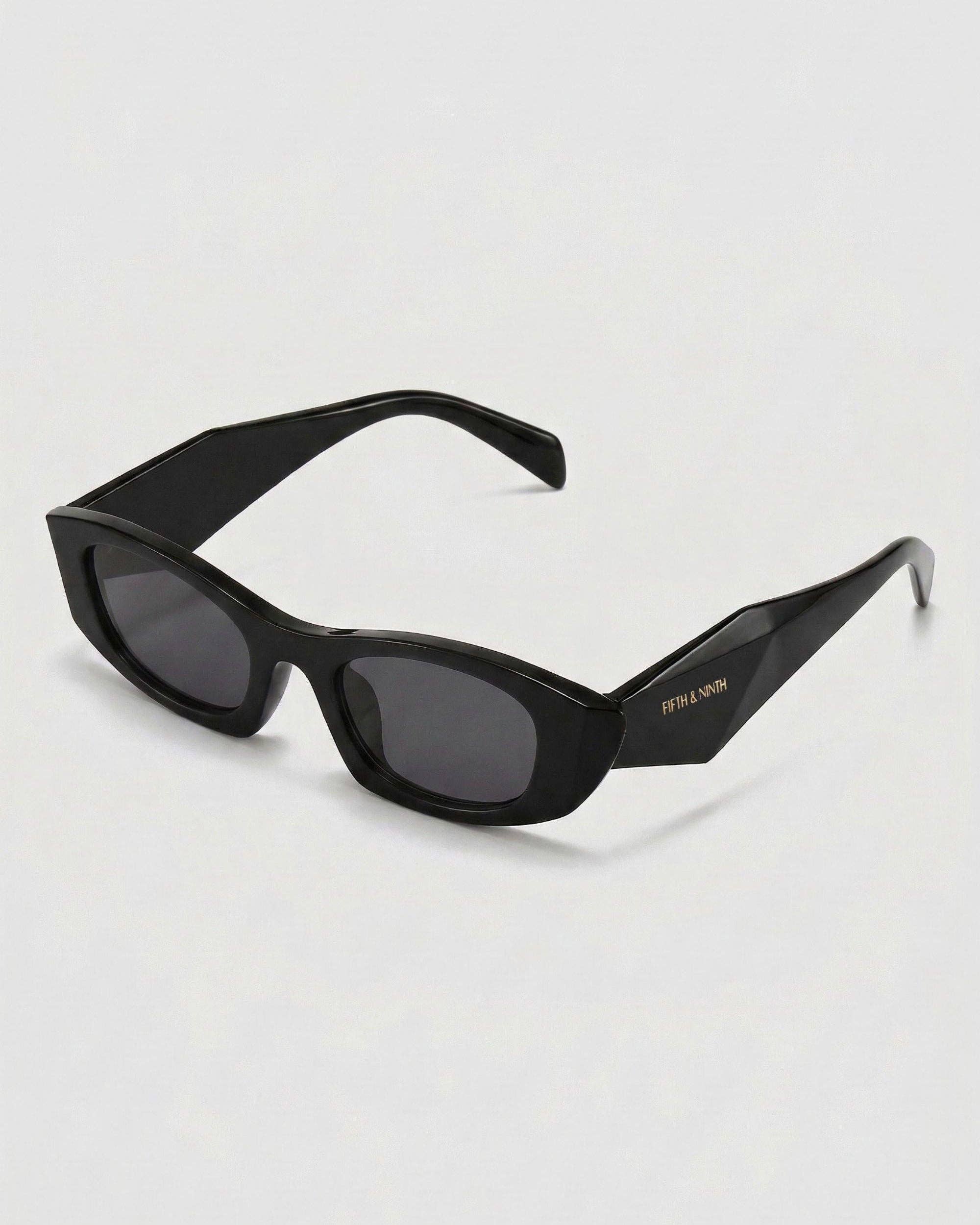 Gia: Torte / Polarized + 100% UV Protection