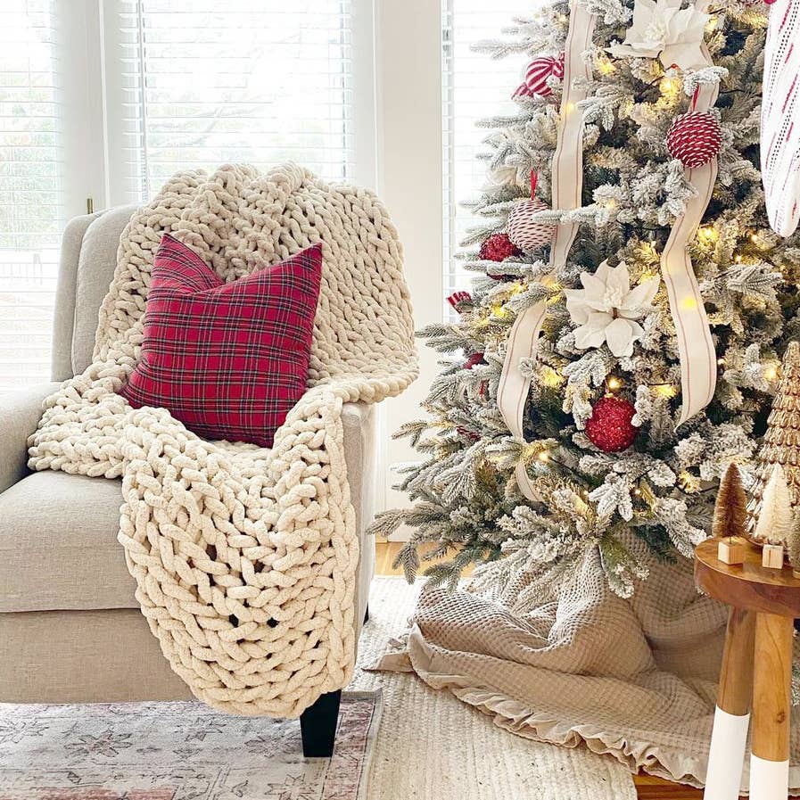 Chunky Knit Throw- Multiple Colors: Charcoal