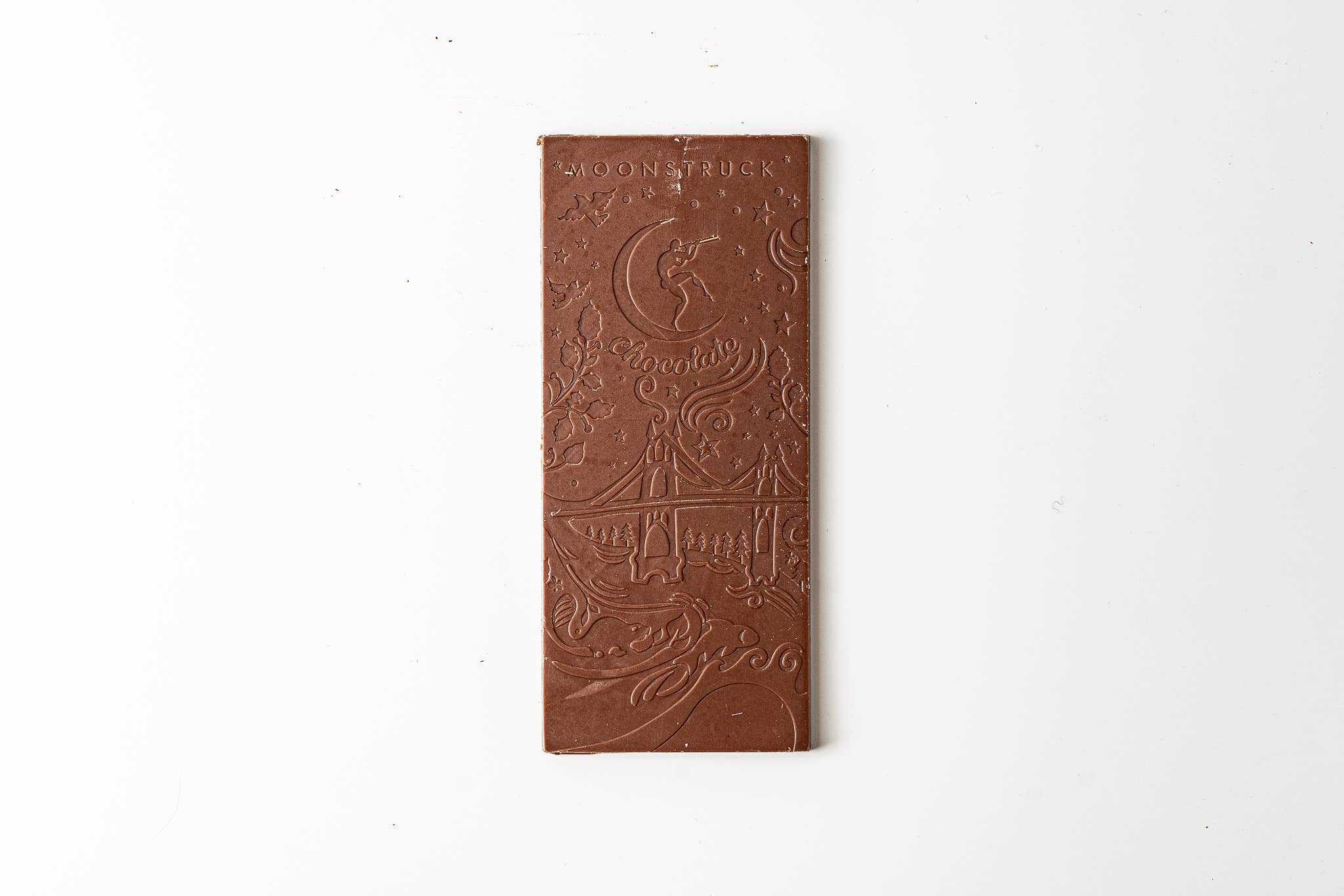 MOONSTRUCK Creamy Milk Chocolate Bar