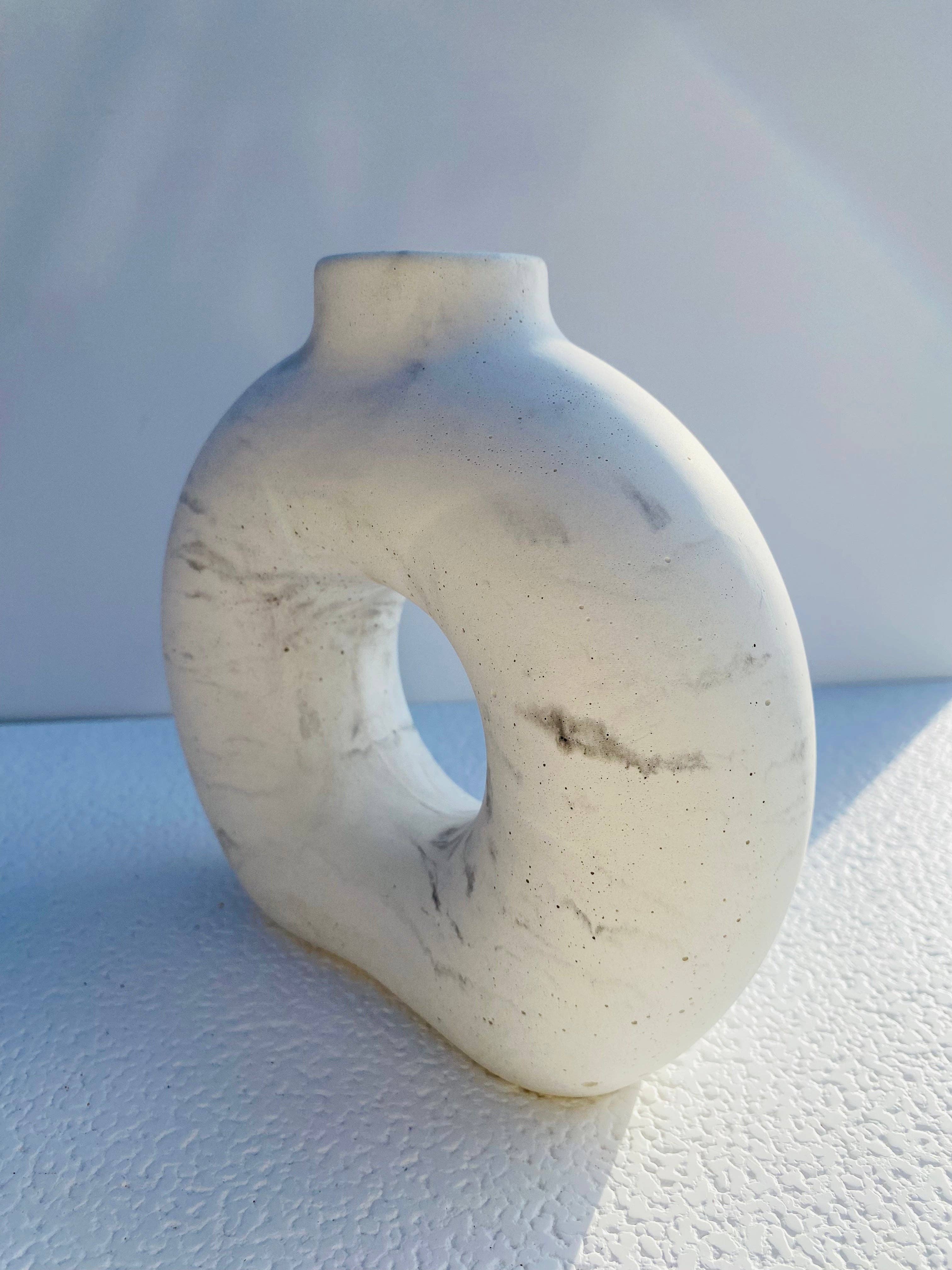 Donut Concrete Vase | Circular Hollow Vase: White & Gold