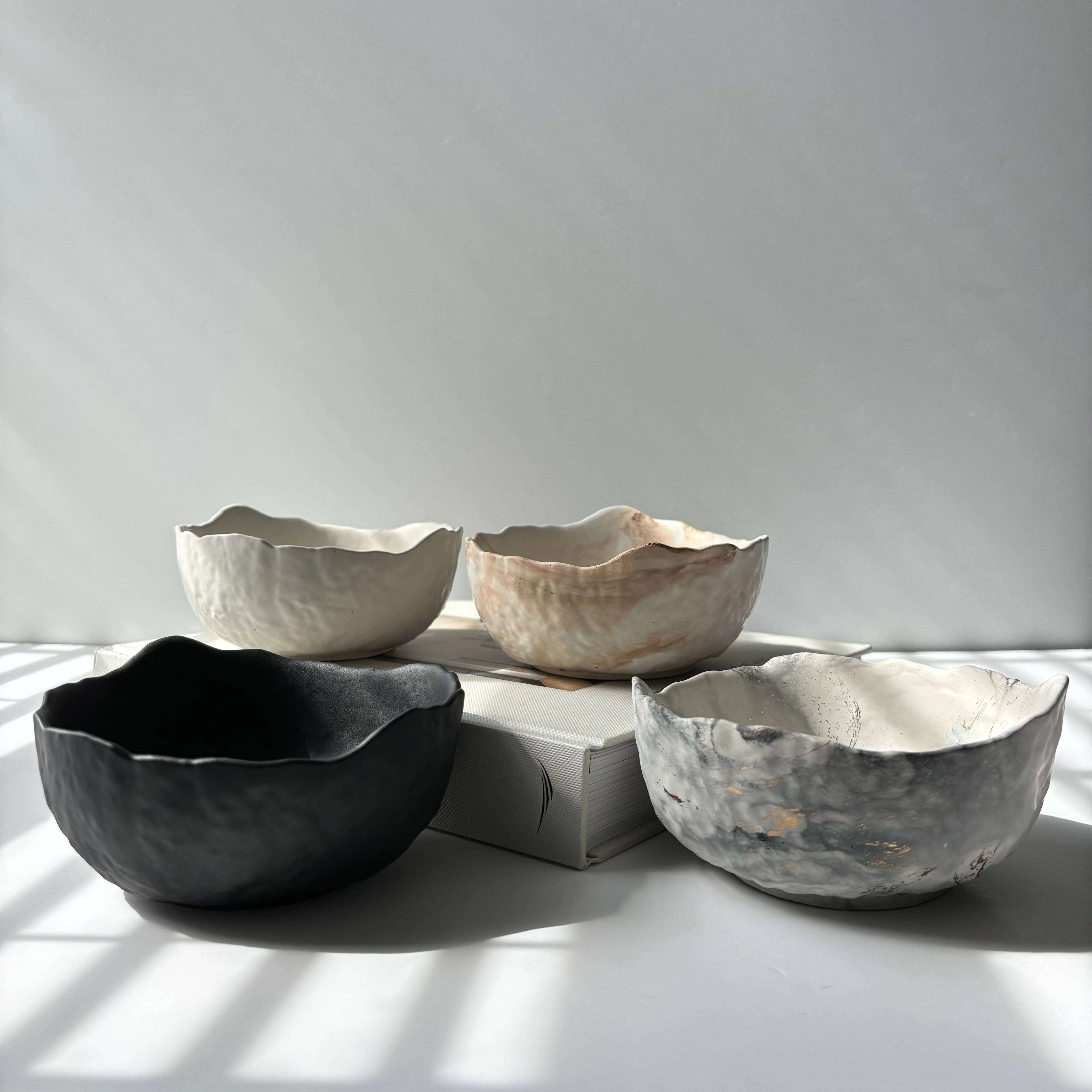 Daso Textured Bowl: Matte Black (painted)
