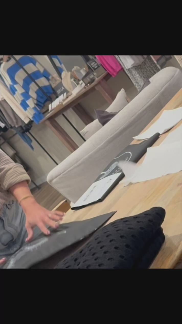 1 -Hour Long Private Styling Service